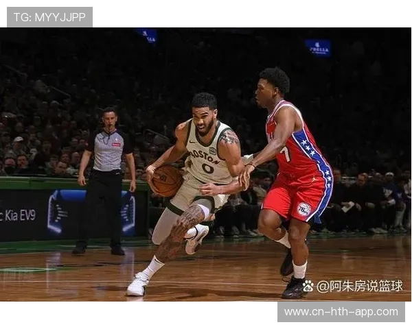 凯尔特人与76人在587场历史交锋后首次于杯赛中碰面 激烈对决引发球迷热议