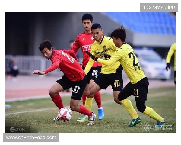 中国球迷熬夜观战，冠中冠时间安排引热议